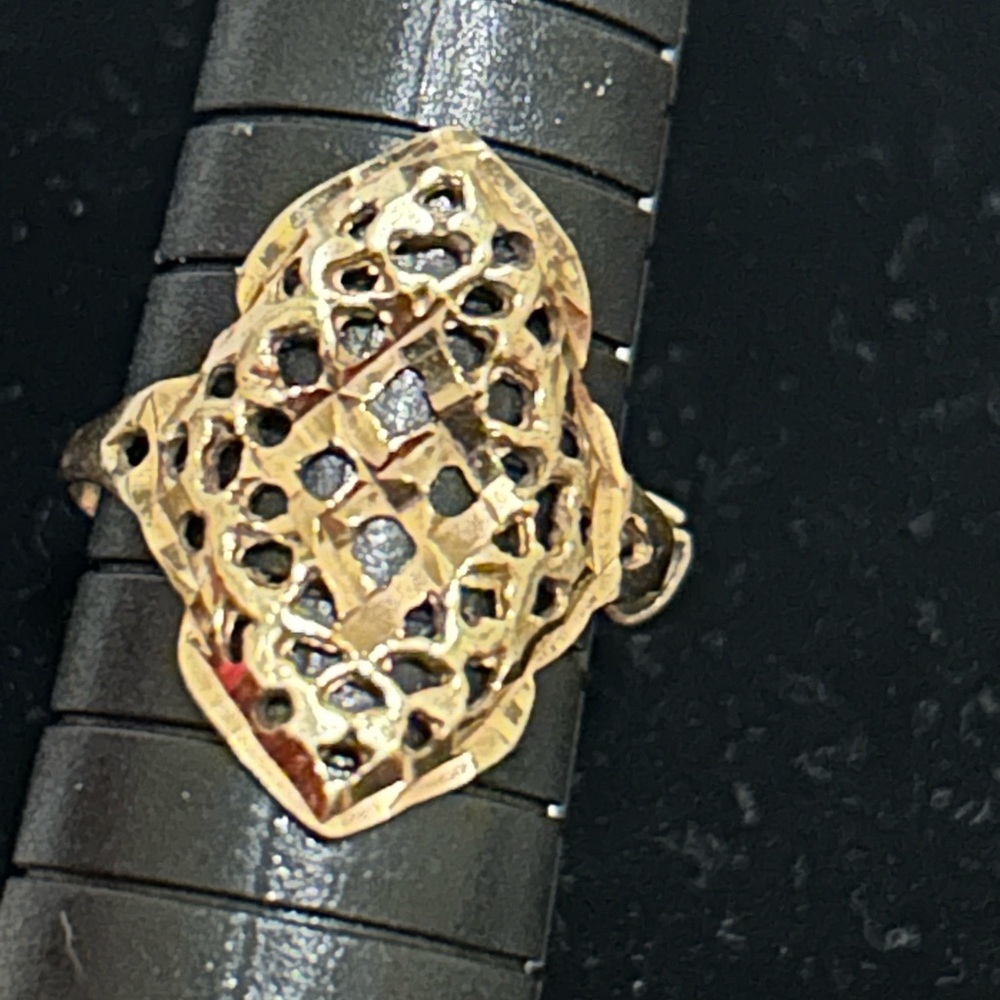 Vintage 14K Gold Filigree Dome Ring 3g Size 7